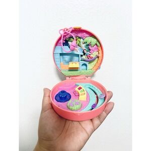 Mattel Polly Pocket Adventures in‎ Rio Adventure Moped Compact One Doll